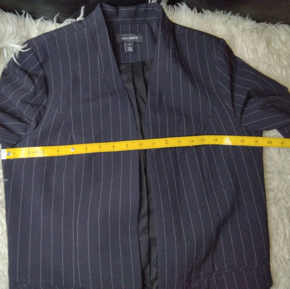 Halogen Clean Open Front Pinstripe Blazer Size M
